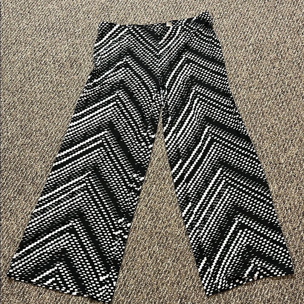 Chico’s Black And White Chevron Pattern Pants - image 1